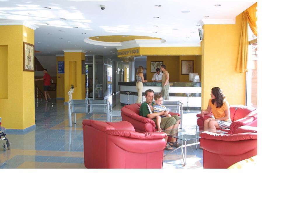 מהמוטלר Ares Hotel מראה חיצוני תמונה